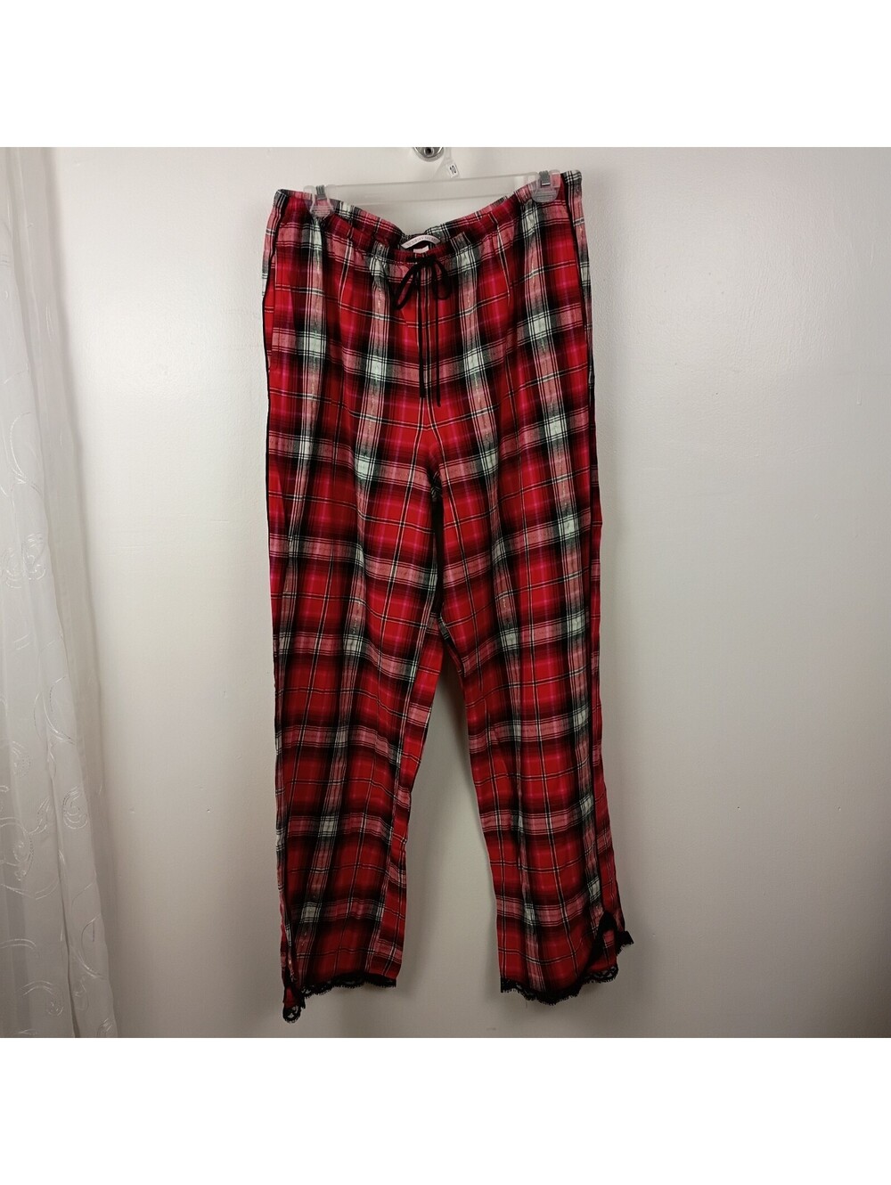 Victoria’s Secret Cotton Blend Pajama Pants  Lace Trim Red Black Plaid Size M